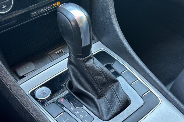 2022 Volkswagen Passat 2.0T Limited Edition