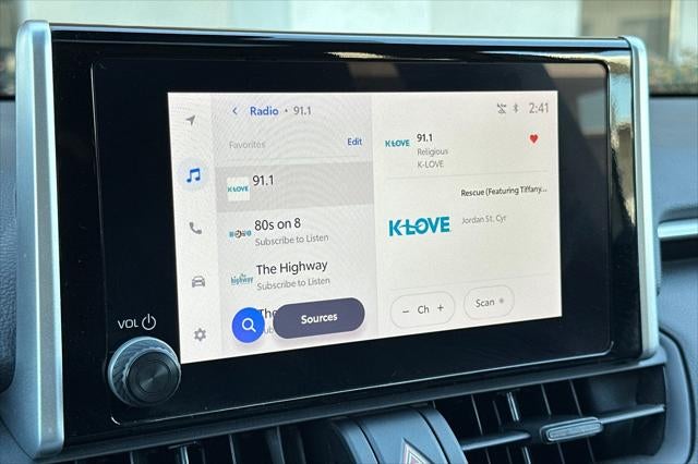 2024 Toyota RAV4 XLE