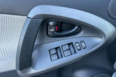 2012 Toyota RAV4 EV Base