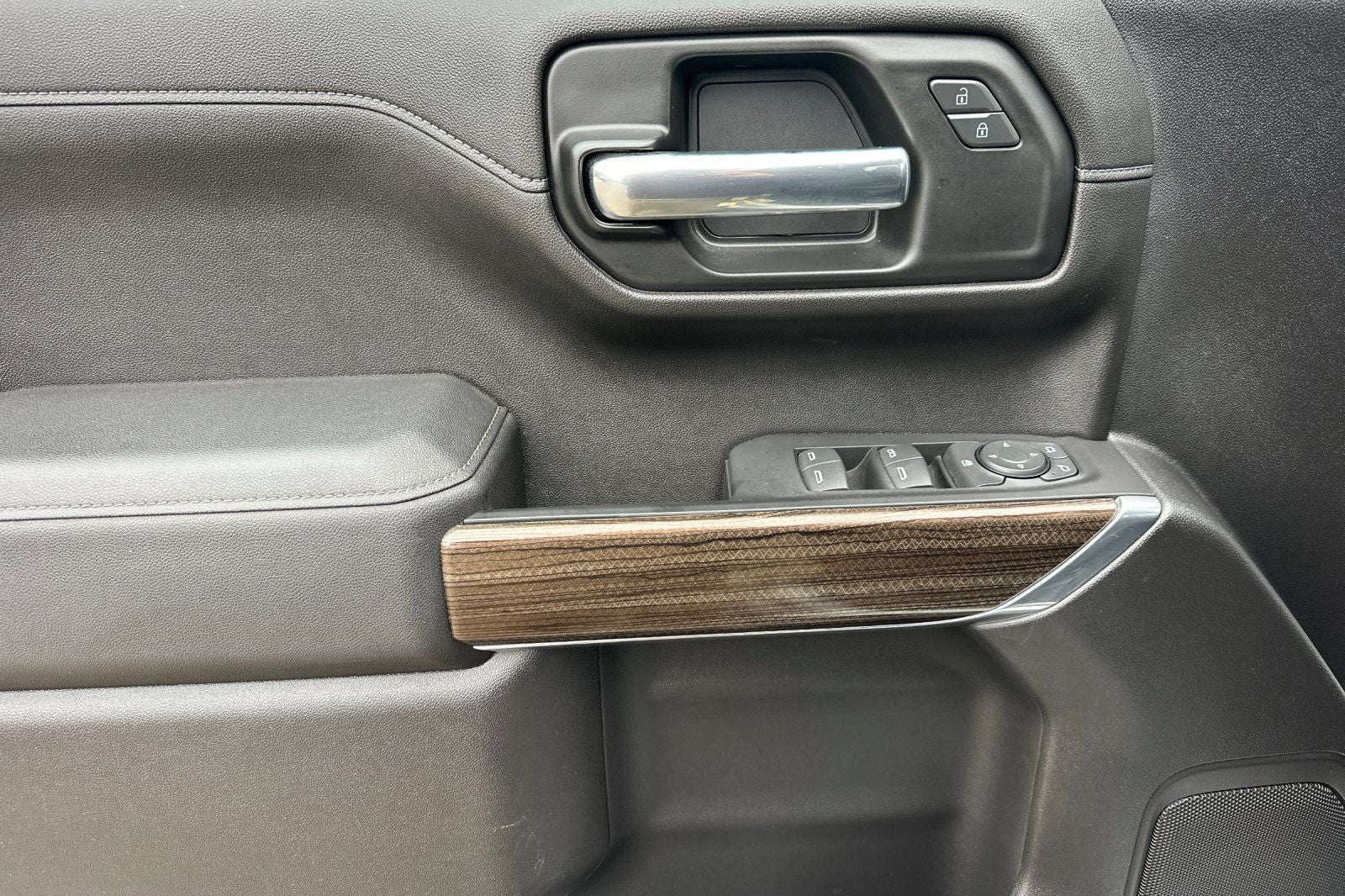 2021 Chevrolet Silverado 1500 LT LT1