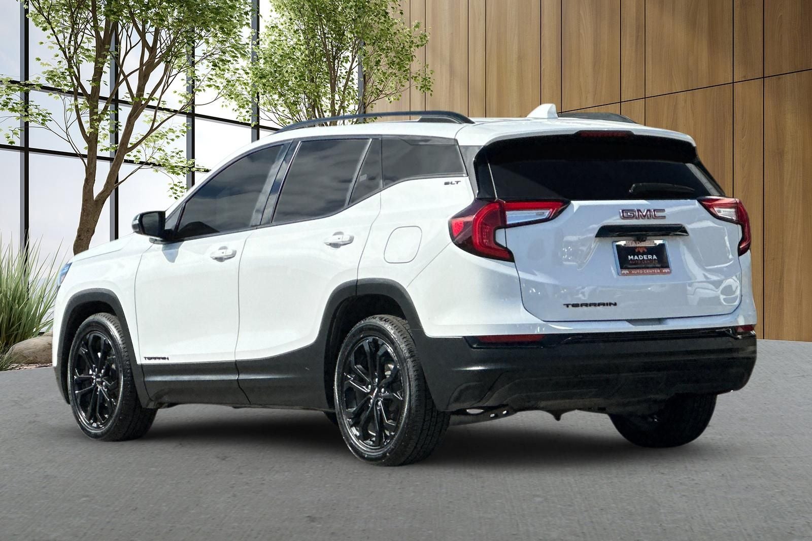 2022 GMC Terrain SLT