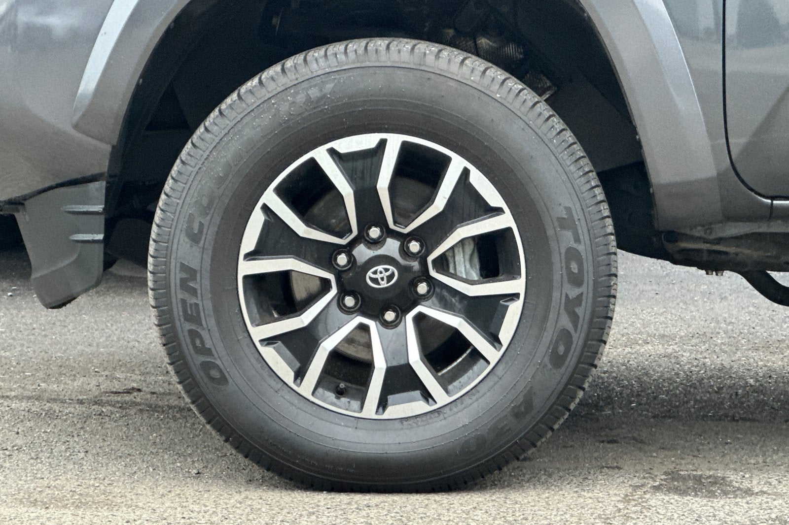 2023 Toyota Tacoma SR V6