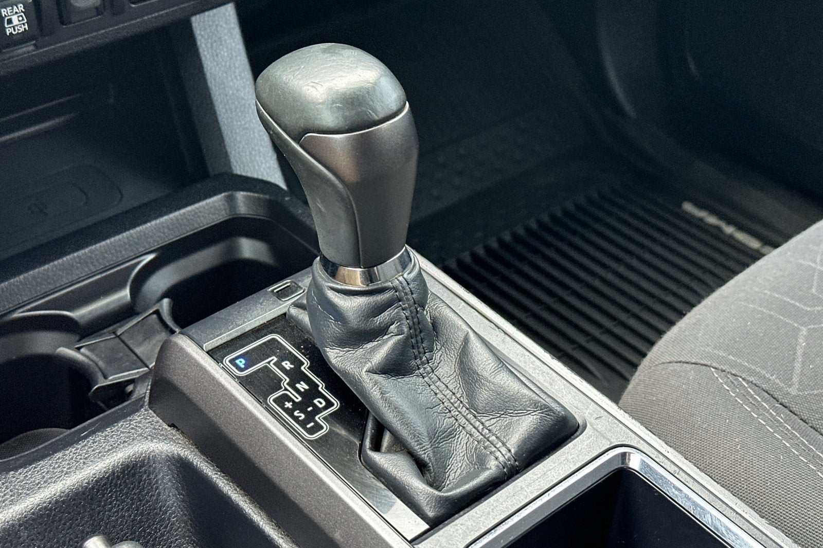 2019 Toyota Tacoma SR V6