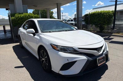 2019 Toyota Camry SE