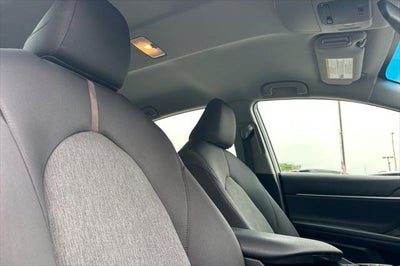 2018 Toyota Camry Hybrid LE