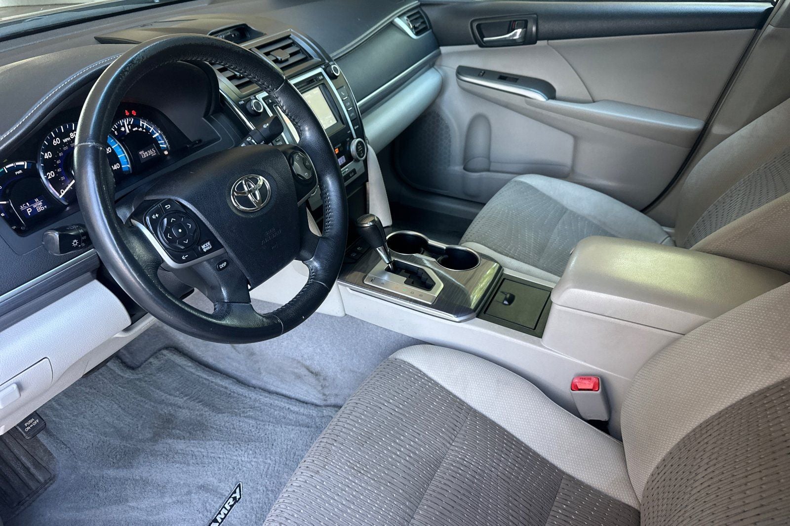 2014 Toyota Camry Hybrid XLE