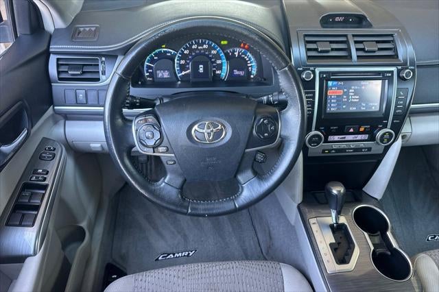2014 Toyota Camry Hybrid XLE
