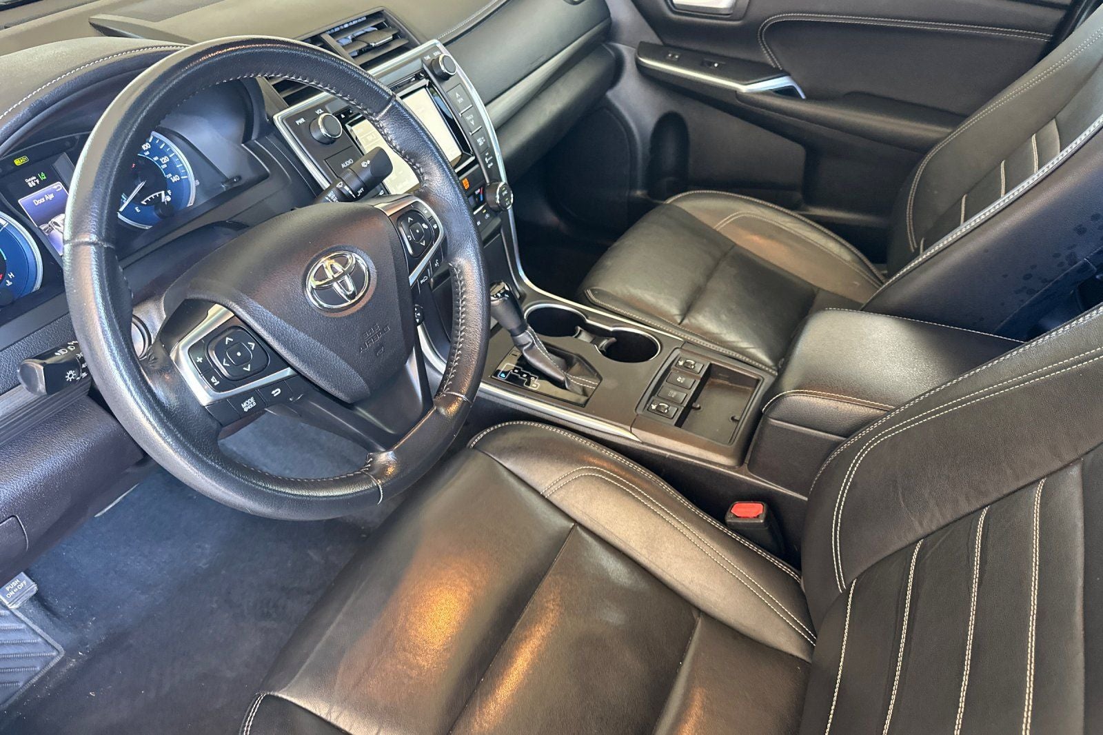 2017 Toyota Camry Hybrid XLE