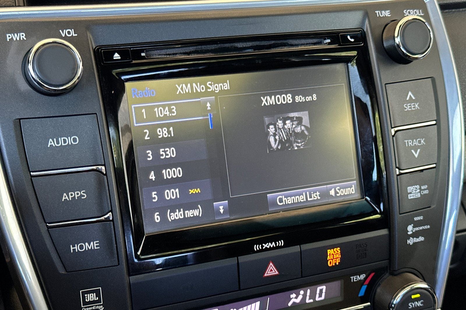 2017 Toyota Camry Hybrid XLE