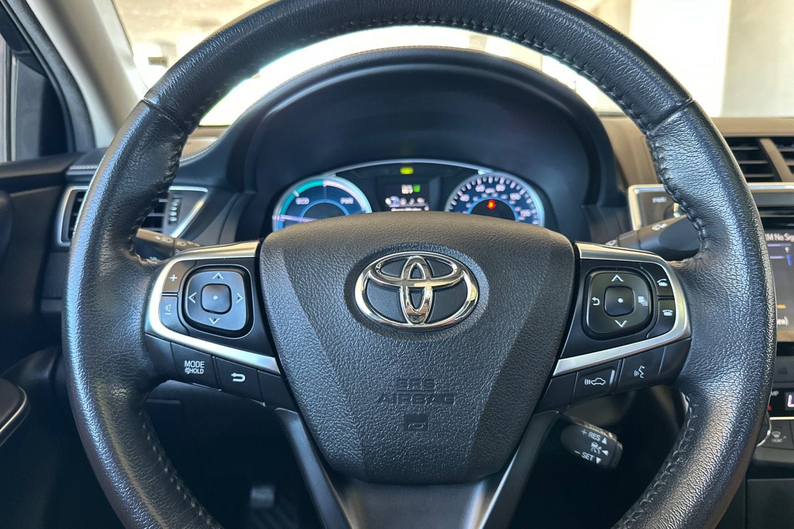 2017 Toyota Camry Hybrid XLE