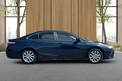 2017 Toyota Camry Hybrid XLE