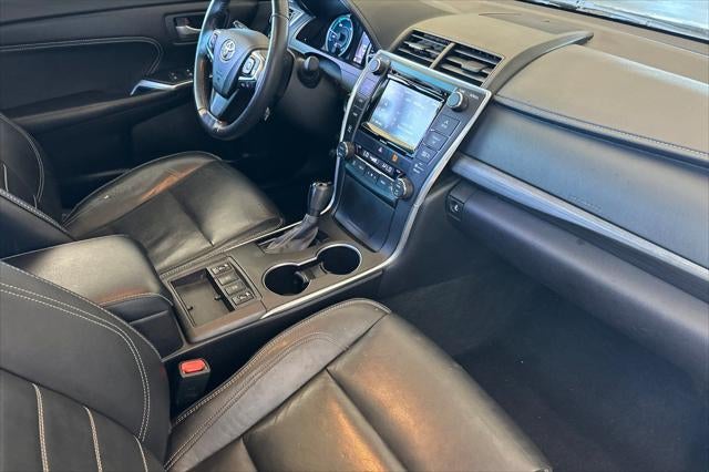 2017 Toyota Camry Hybrid XLE