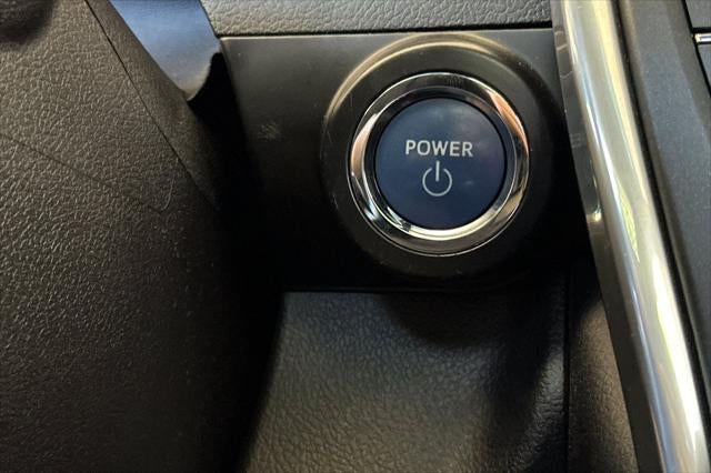 2017 Toyota Camry Hybrid XLE