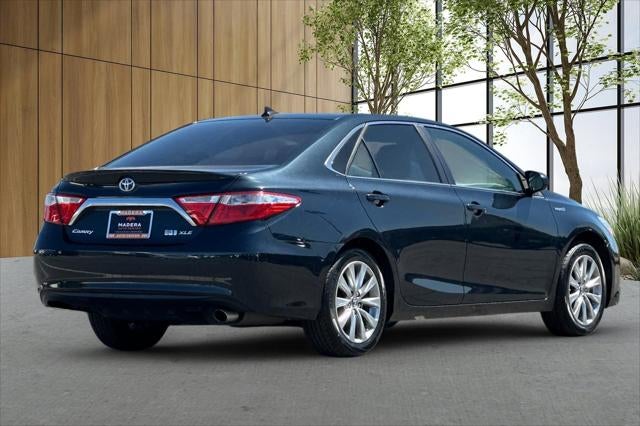 2017 Toyota Camry Hybrid XLE