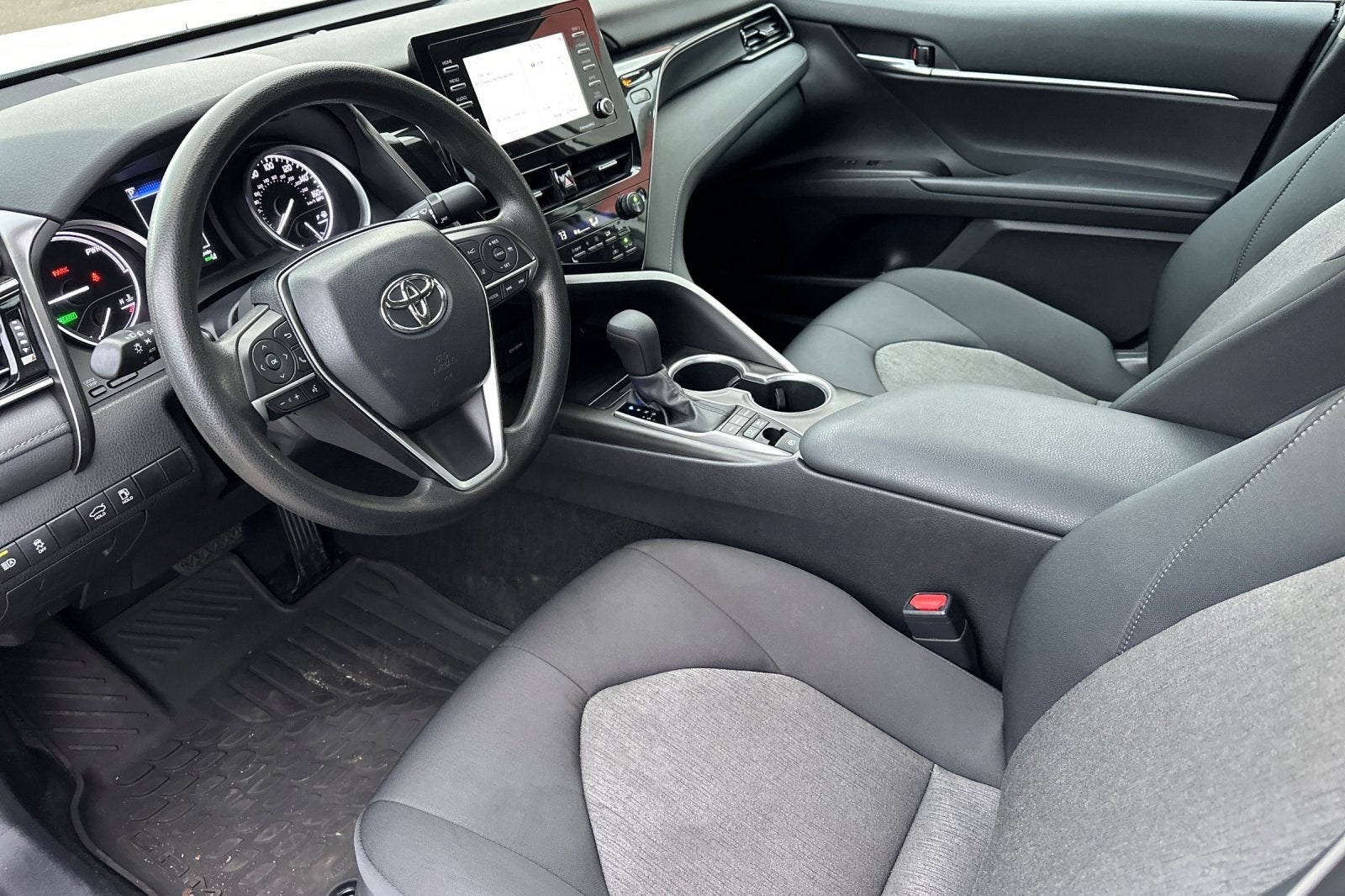 2021 Toyota Camry Hybrid LE
