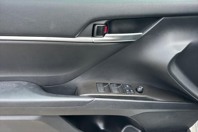 2021 Toyota Camry Hybrid LE