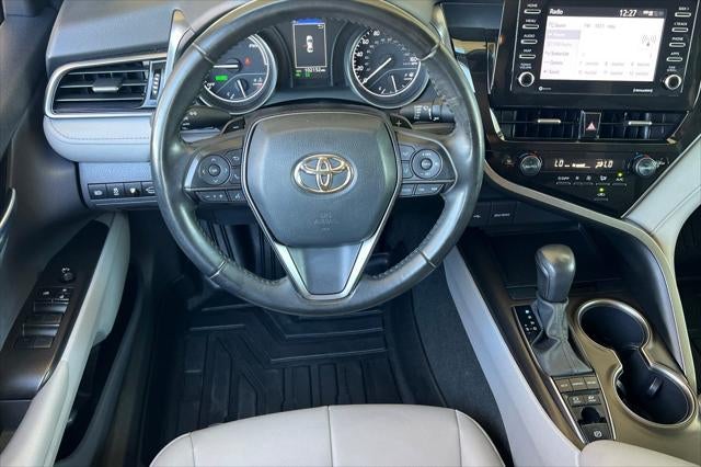 2023 Toyota Camry Hybrid SE
