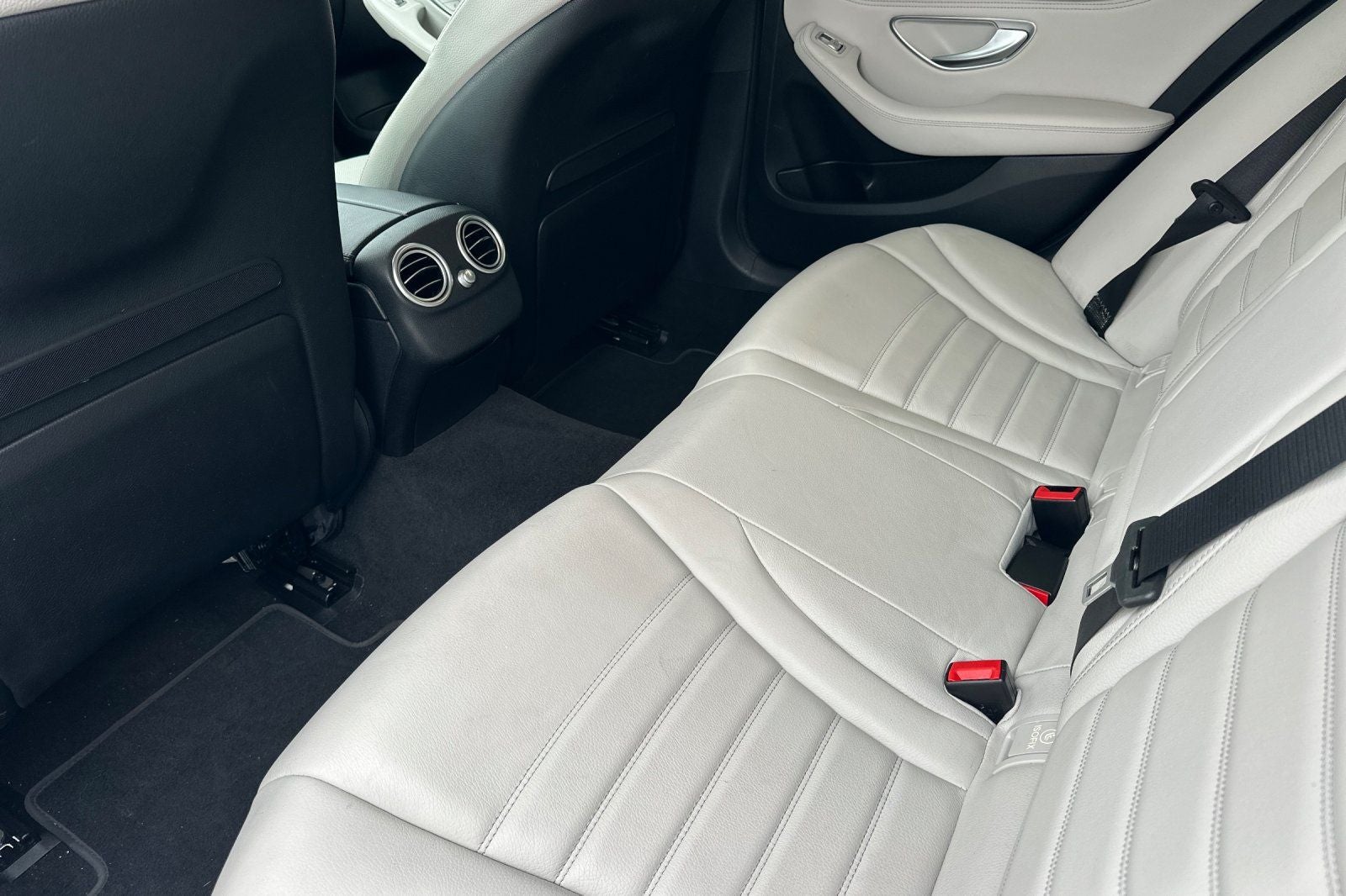 2015 Mercedes-Benz C-Class C 300