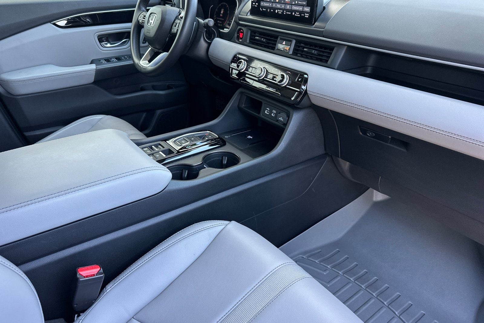 2023 Honda Pilot EX-L 8 Passenger