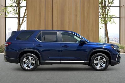 2023 Honda Pilot EX-L 8 Passenger