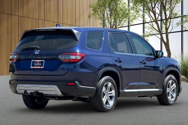 2023 Honda Pilot EX-L 8 Passenger