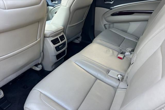 2016 Acura MDX 3.5L SH-AWD w/Advance & Entertainment Pkgs