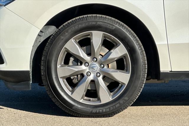 2016 Acura MDX 3.5L SH-AWD w/Advance & Entertainment Pkgs