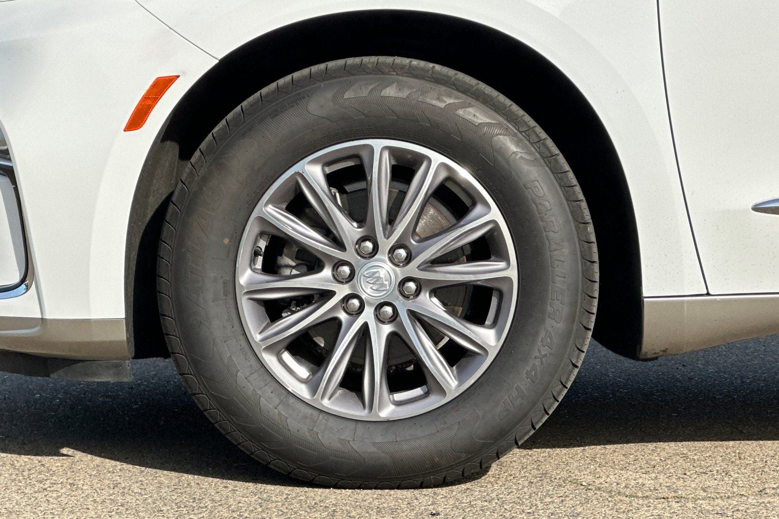 2022 Buick Enclave Essence