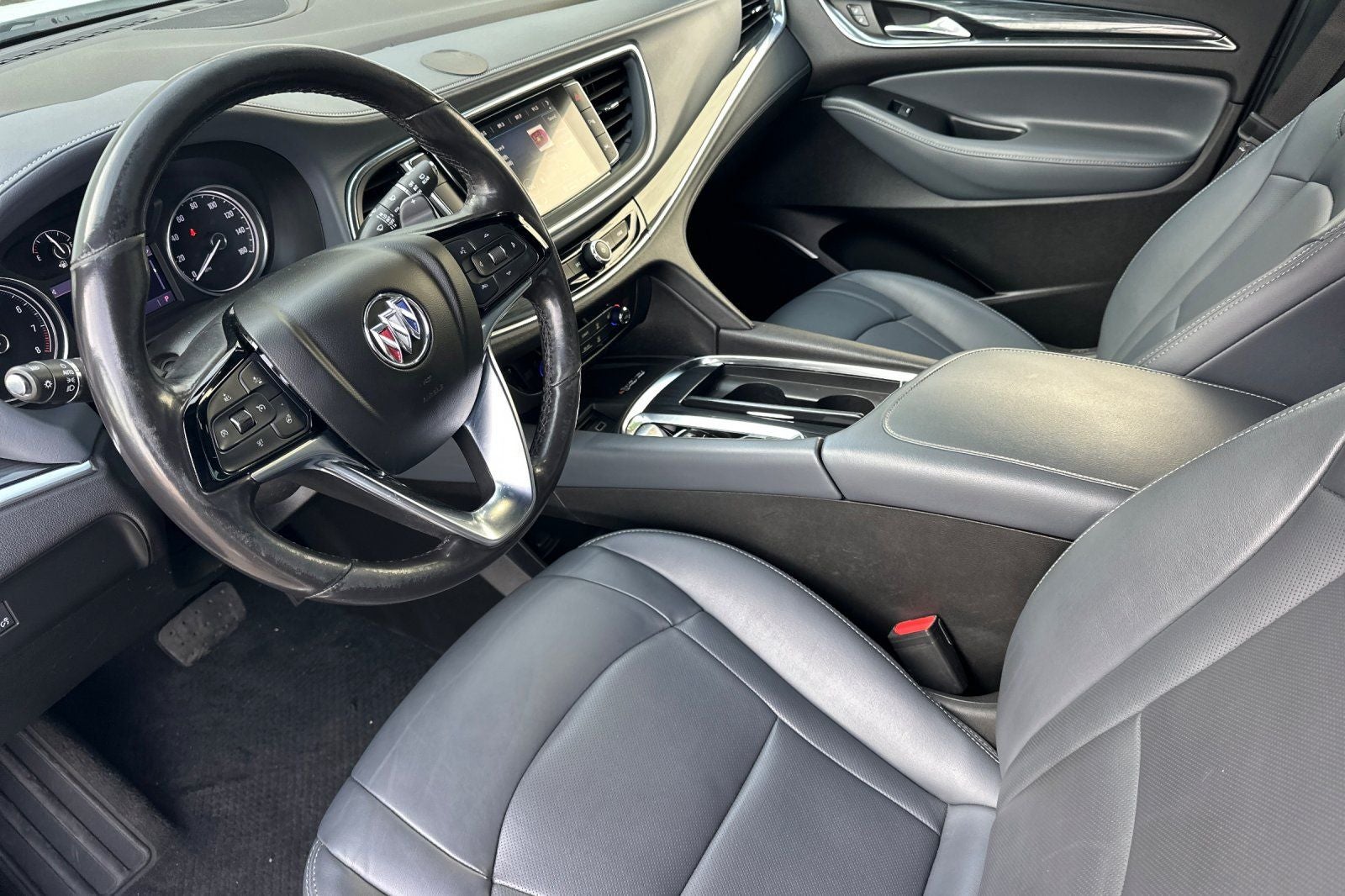 2022 Buick Enclave Essence