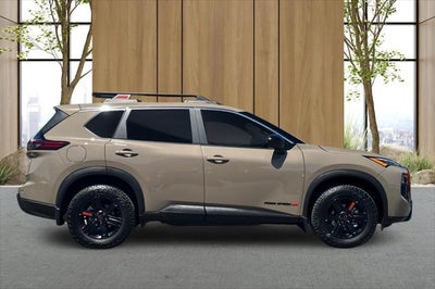 2025 Nissan Rogue Rock Creek