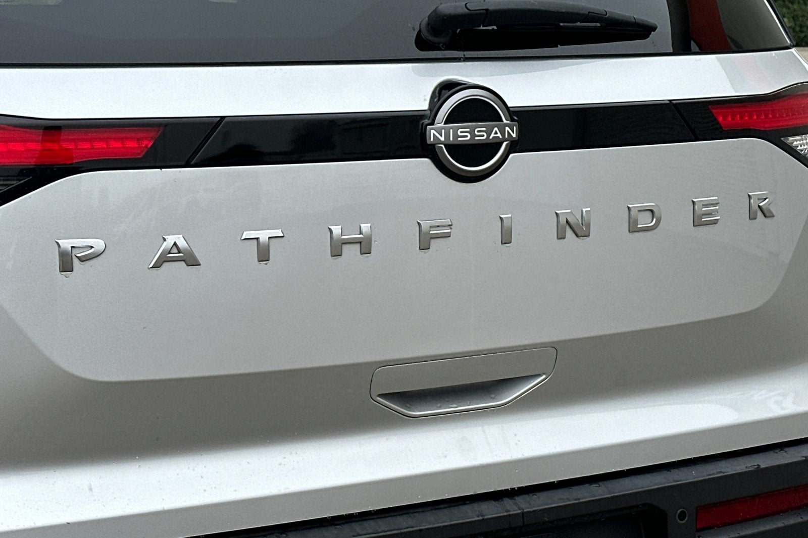 2023 Nissan Pathfinder S
