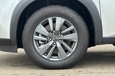 2023 Nissan Pathfinder S