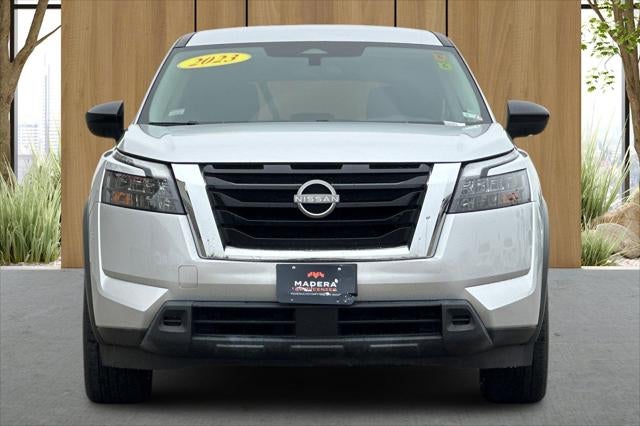 2023 Nissan Pathfinder S