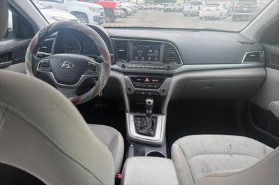 2017 Hyundai Elantra SE