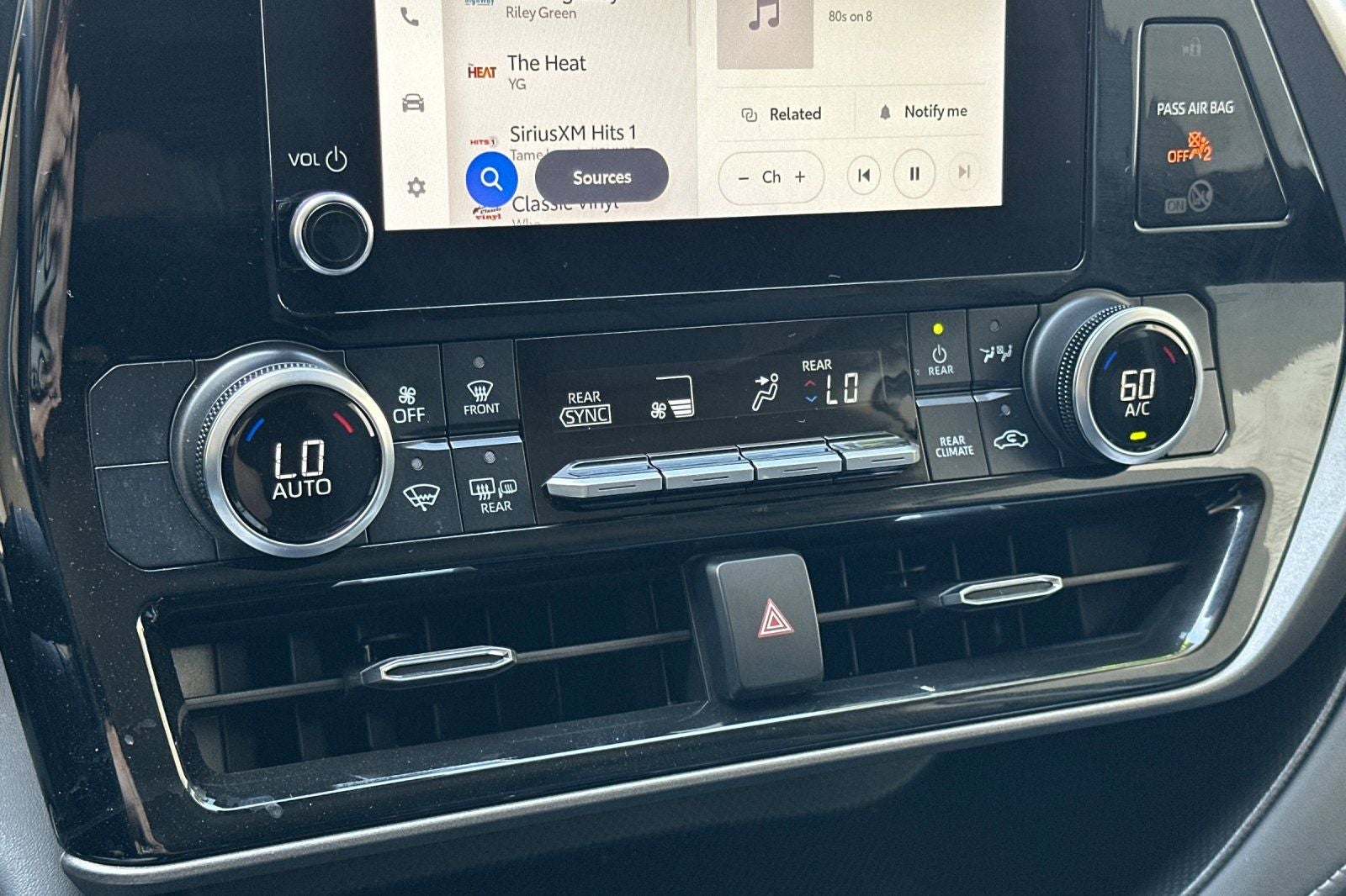 2024 Toyota Highlander Hybrid LE