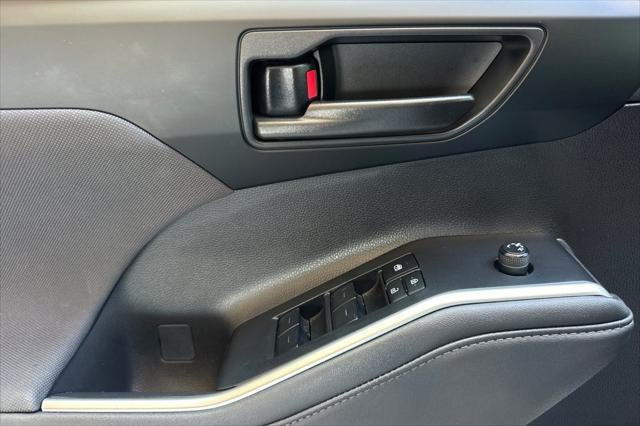 2024 Toyota Highlander Hybrid LE