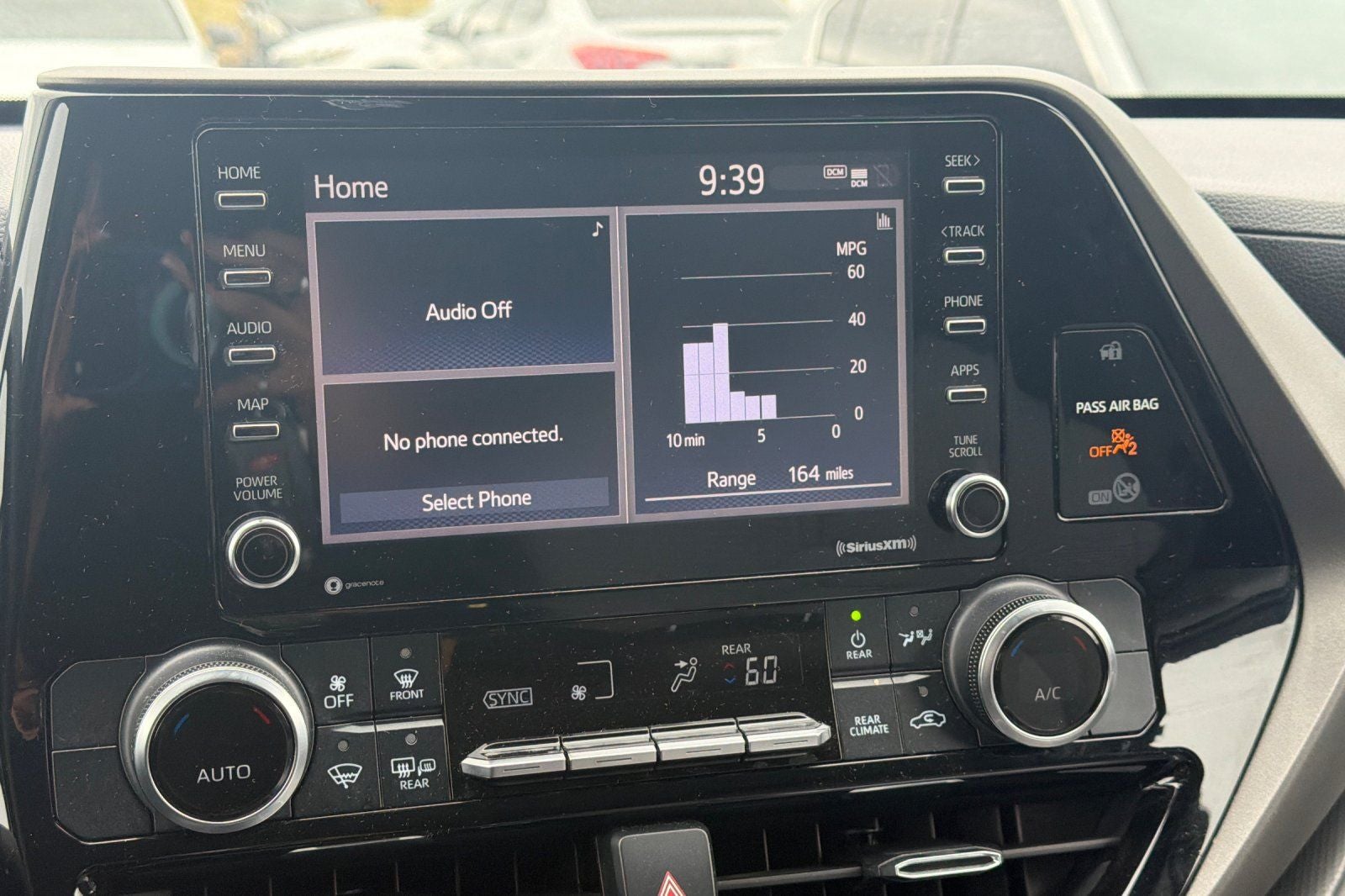 2020 Toyota Highlander L