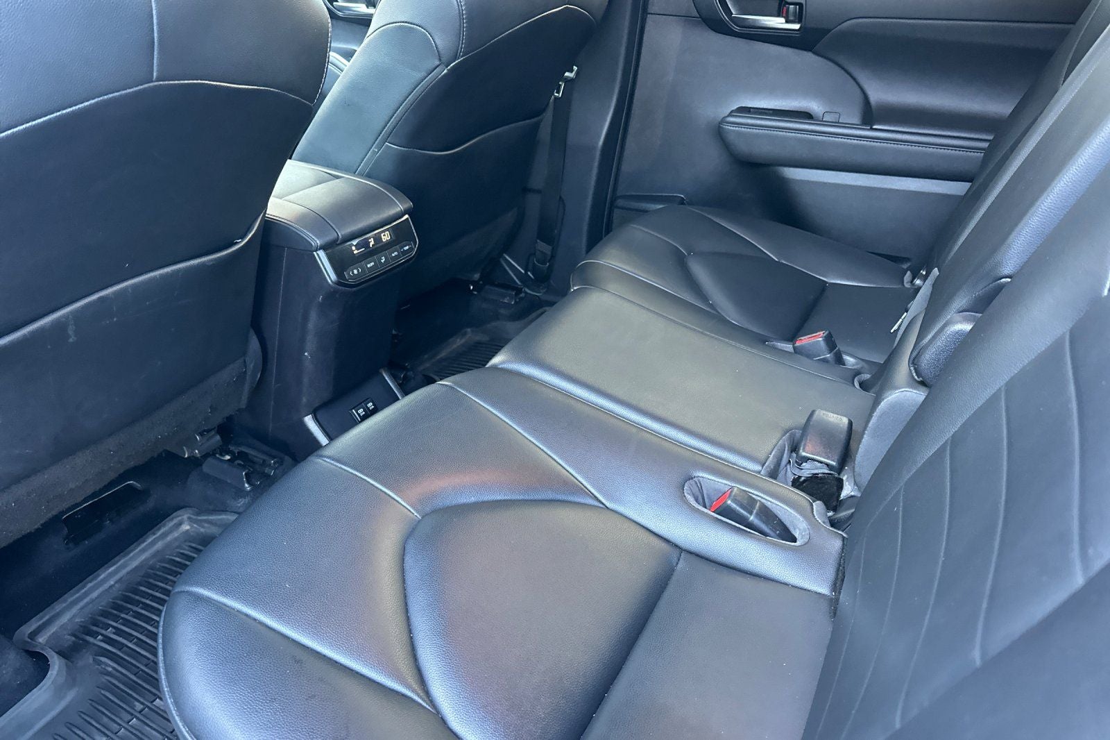 2020 Toyota Highlander Hybrid XLE
