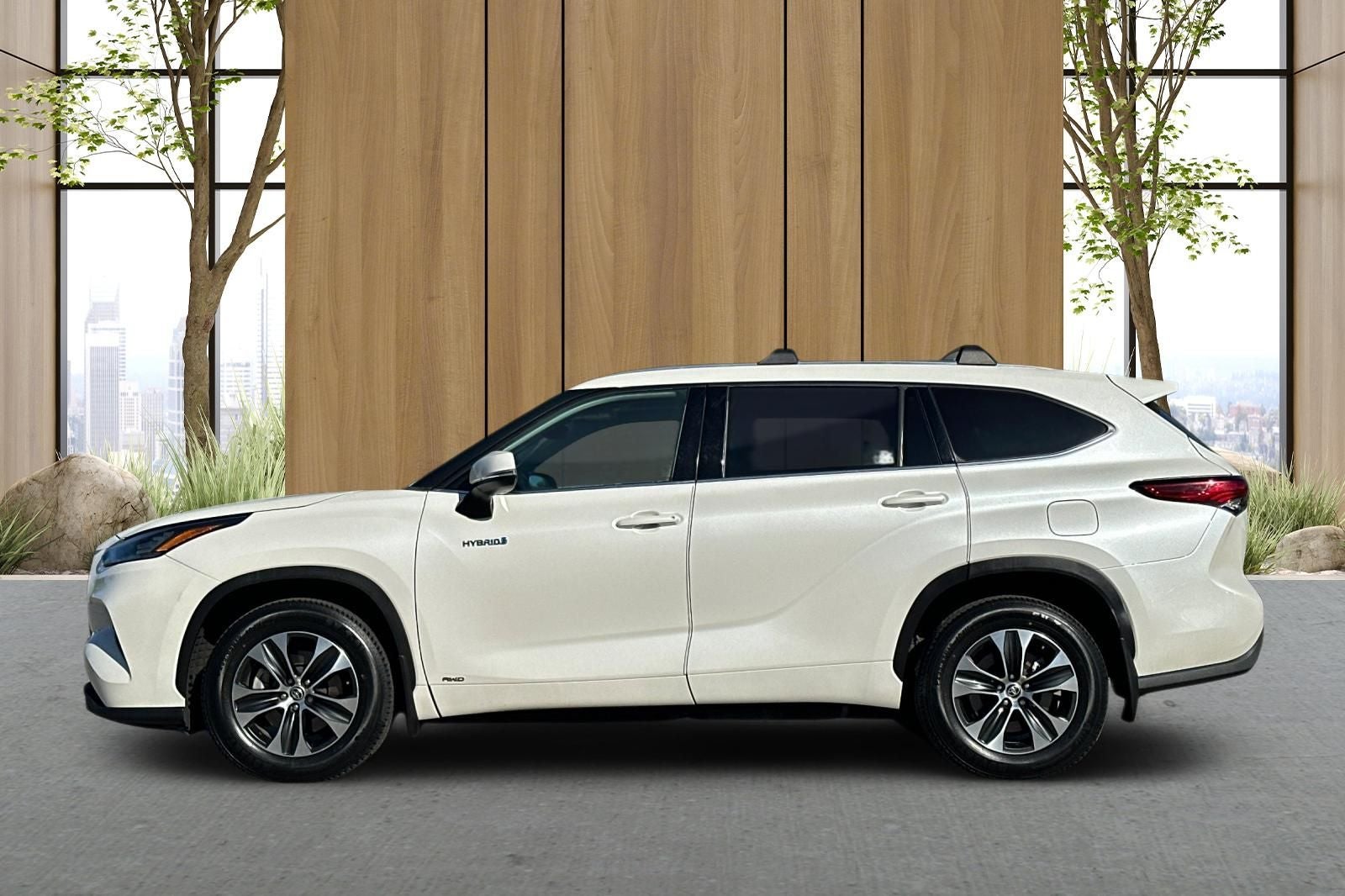 2020 Toyota Highlander Hybrid XLE
