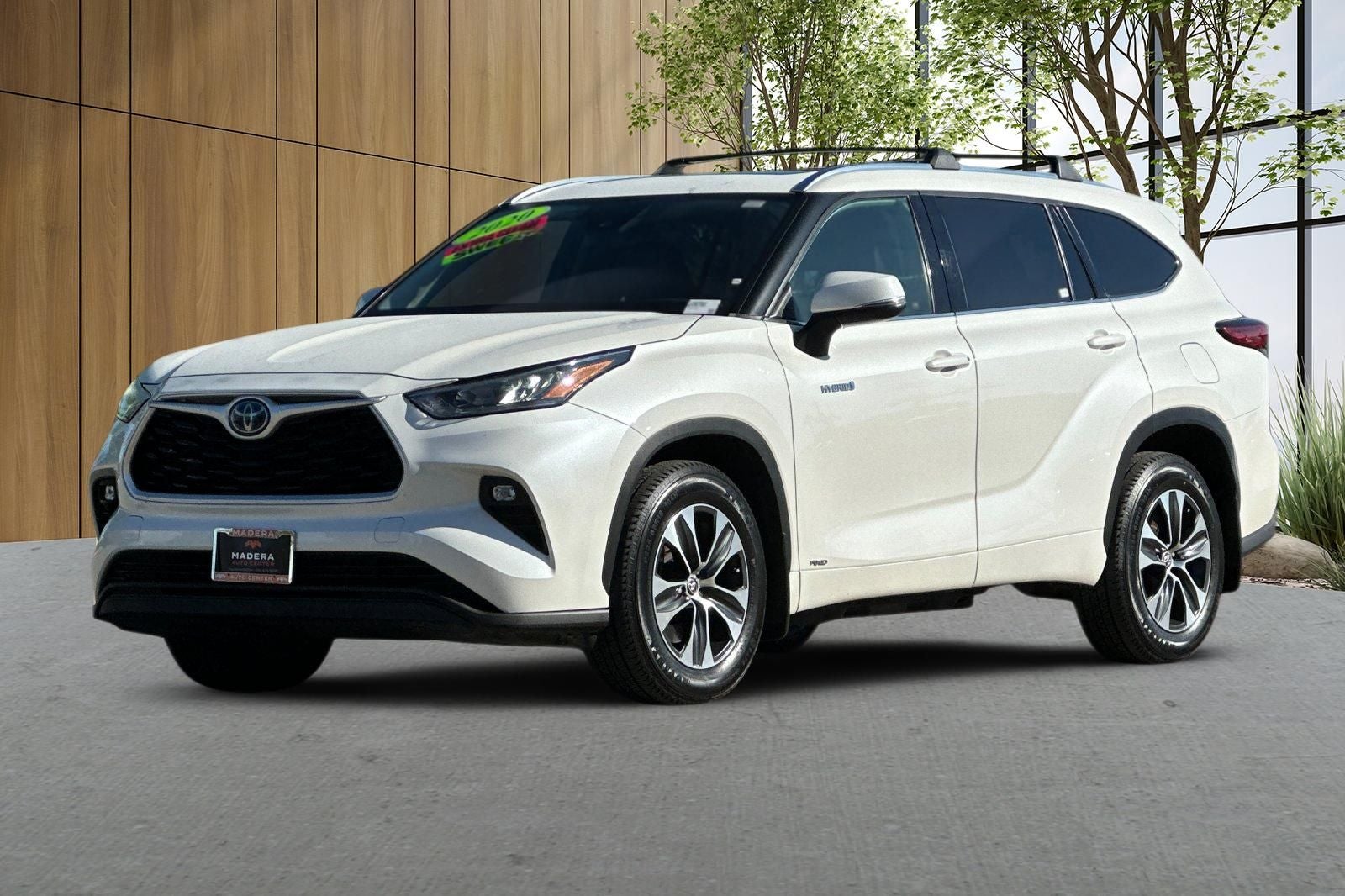 2020 Toyota Highlander Hybrid XLE