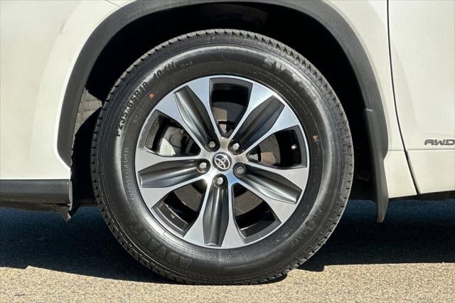 2020 Toyota Highlander Hybrid XLE