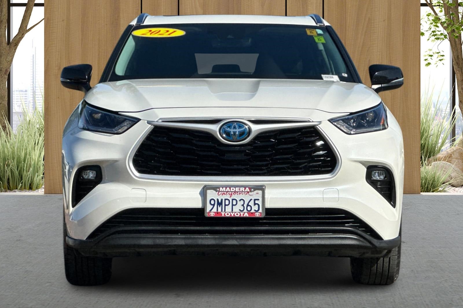 2021 Toyota Highlander Hybrid XLE