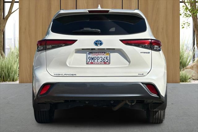 2021 Toyota Highlander Hybrid XLE