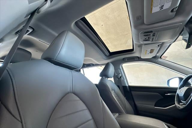 2023 Toyota Highlander Hybrid XLE