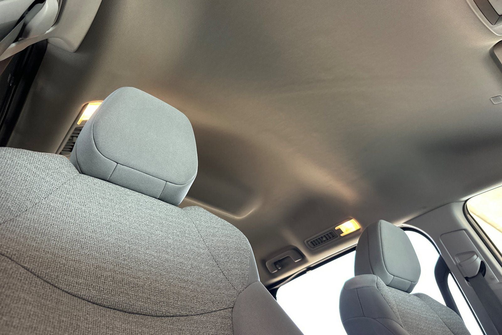 2022 Toyota Sienna LE 8 Passenger