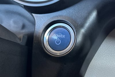 2022 Toyota Sienna LE 8 Passenger