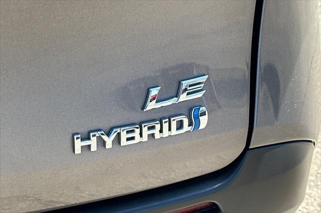 2022 Toyota Sienna LE 8 Passenger
