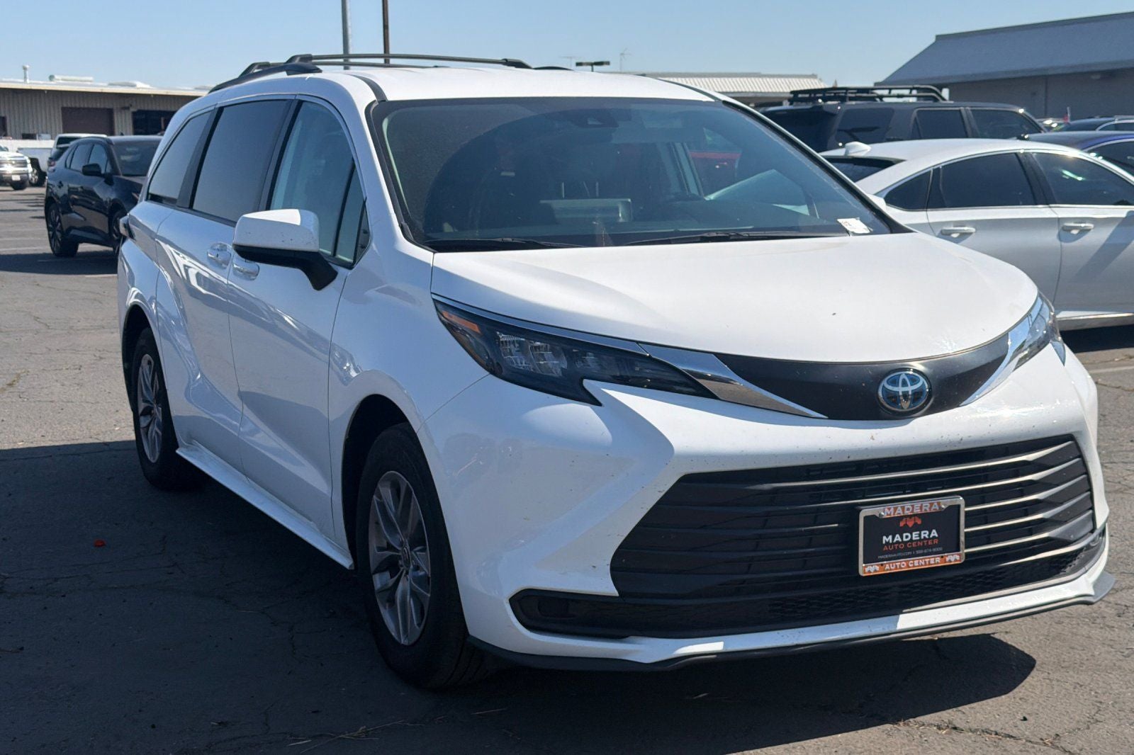 2024 Toyota Sienna LE 8 Passenger