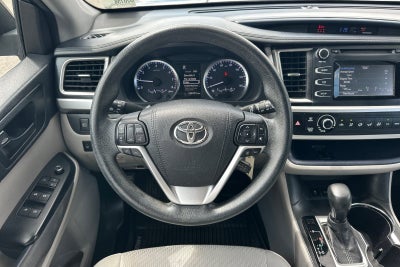 2017 Toyota Highlander LE