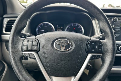 2017 Toyota Highlander LE